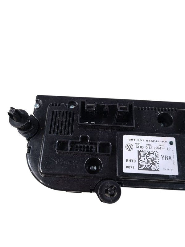 Temperature Control Dual Zone Climatronic Fits 20-22 PASSAT 637956