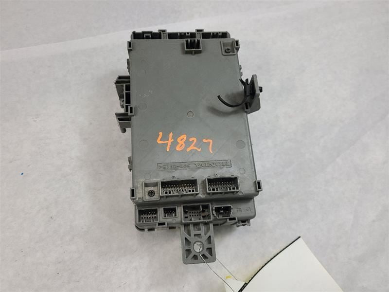 TLX       2015 Fuse Box Cabin 606167