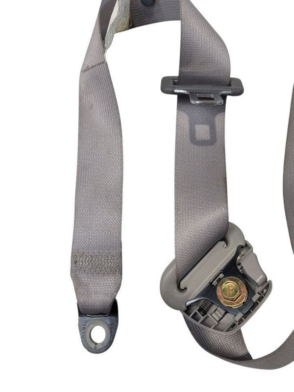 TUNDRA    2004 Seat Belt Rear 667737