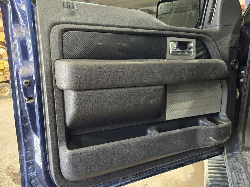 F150      2011 Front Door Trim Panel 628308