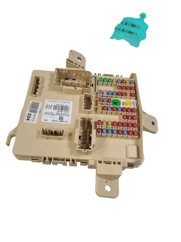 G80       2017 Fuse Box Cabin 659035