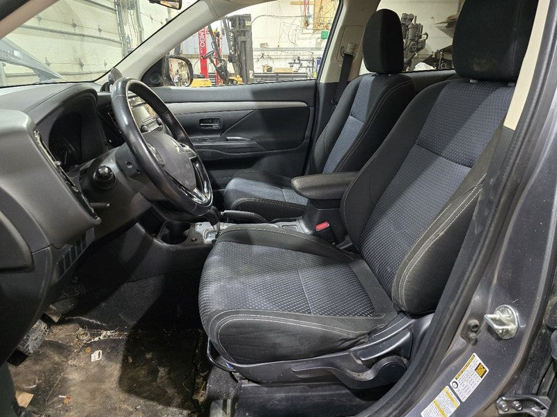 Seat Belt Front Plug-in Hybrid Phev Driver Fits 14-22 OUTLANDER 625389