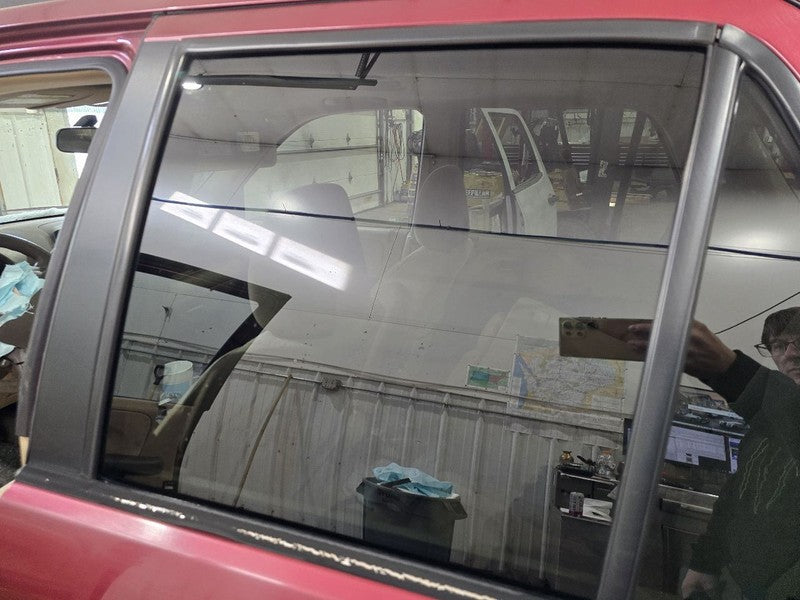 Driver Left Rear Door Glass With Privacy Tint Fits 02-06 CR-V 614396