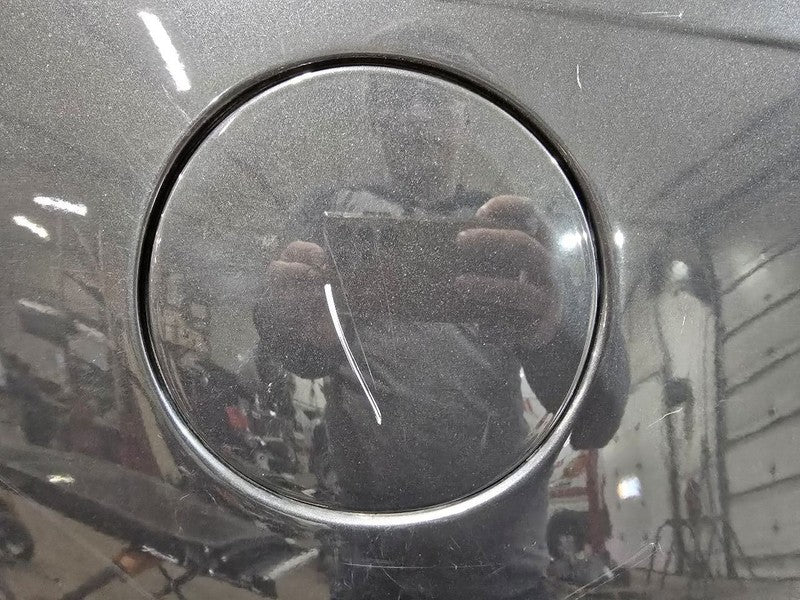 SRX       2014 Fuel Filler Door 618891