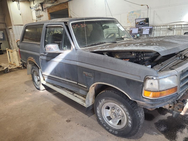Front Spindle/Knuckle Spindle Fits 84-92 BRONCO 652283