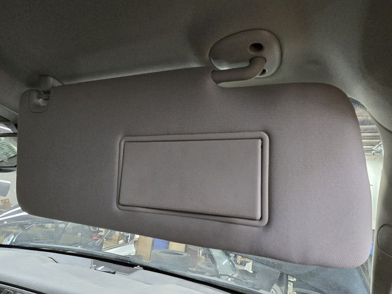 Passenger Sun Visor Classic Style Fits 15-20 DODGE 1500 PICKUP 620360
