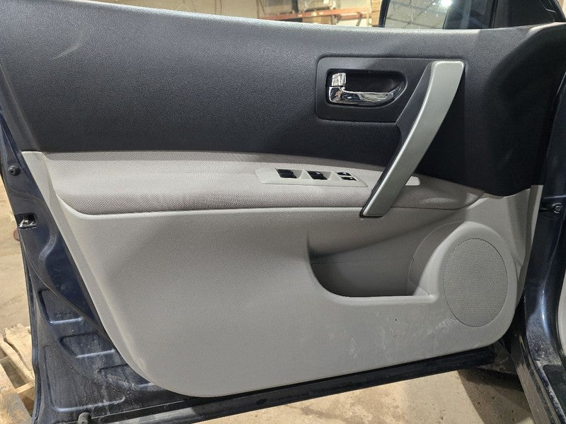 ROGUEOLD  2015 Front Door Trim Panel 622987