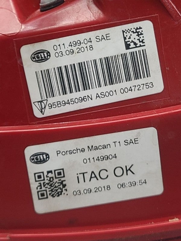 Passenger Tail Light With Sport Design Package Fits 15-18 PORSCHE MACA