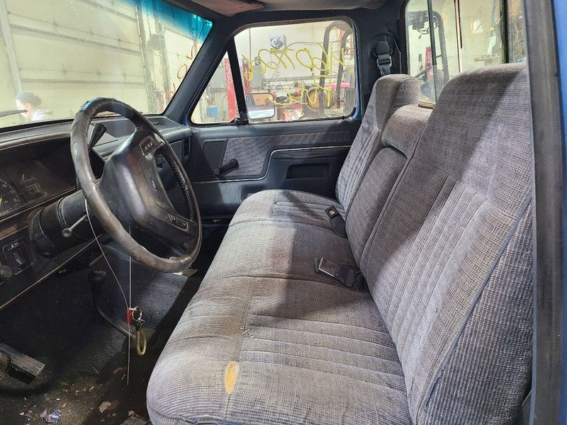 Driver Left Tail Light Thru 9/89 Fits 87-90 BRONCO 680497