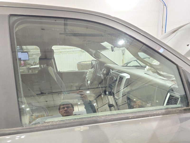 Passenger Front Door Glass Classic Style Fits 09-23 DODGE 1500 PICKUP 