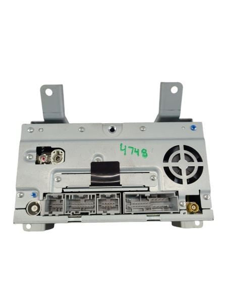 Audio Equipment Radio Receiver AM-FM-CD-MP3 Single Disc Fits 12 TAURUS