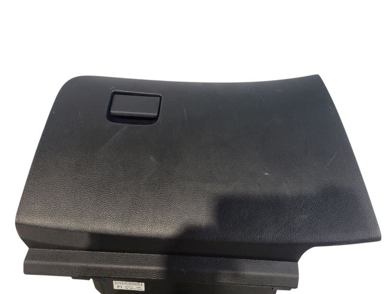 ROGUE     2018 Glove Box 668669