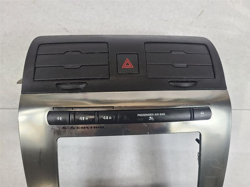 H3        2006 Dash Bezel 606447