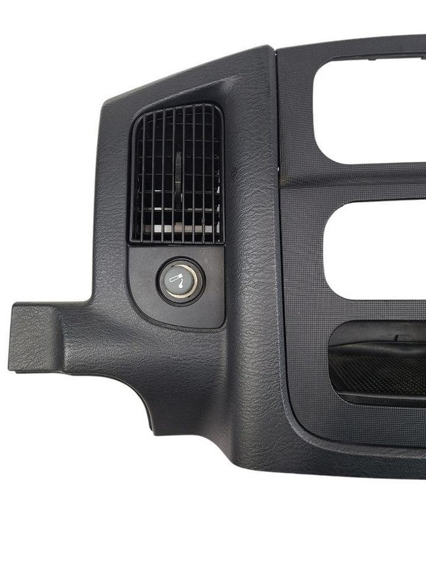 RAM1500   2005 Dash Bezel 615282