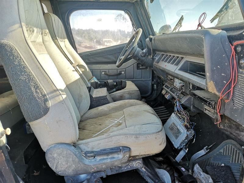 Bell Housing 4.0L Fits 94-95 97-04 WRANGLER 248715
