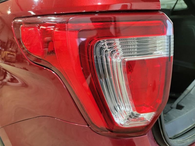 Driver Tail Light Without Police Package Clear Lens Fits 16-19 EXPLORE