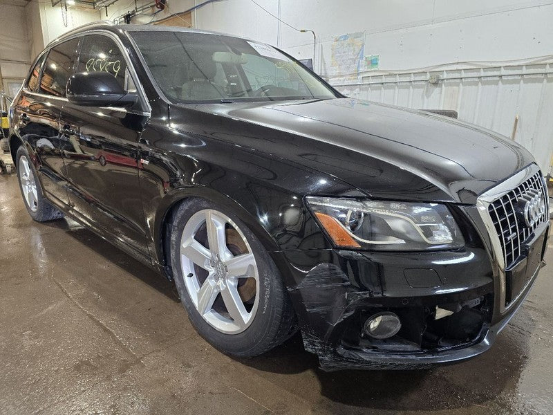 Q5 AUDI   2012 Driver and Passenger side lift gate motors 671545