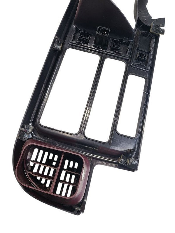 TCHEV2500 1995 Dash Bezel 670780