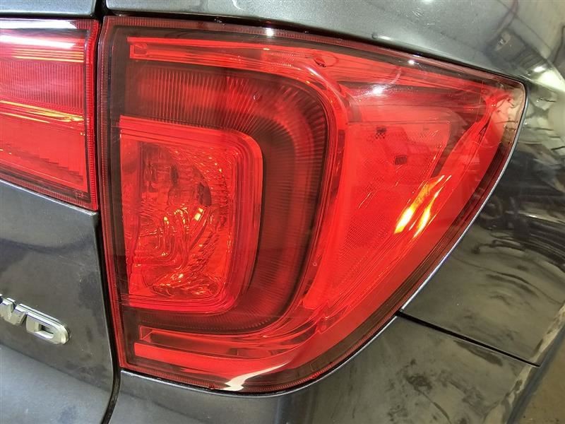 PILOT     2016 Tail Light 580345