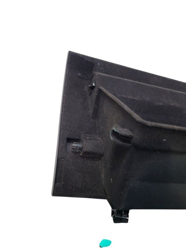 LEGACY    2015 Glove Box 653820