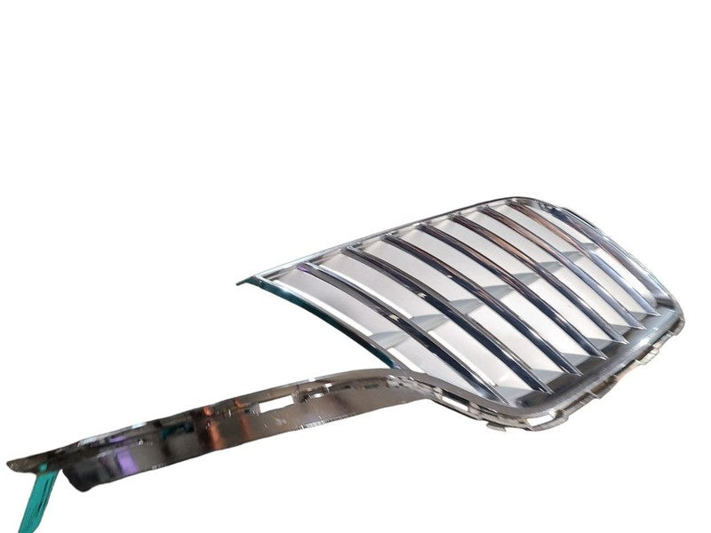 Grille Upper Assembly Includes Support Fits 10-12 MKT 643847