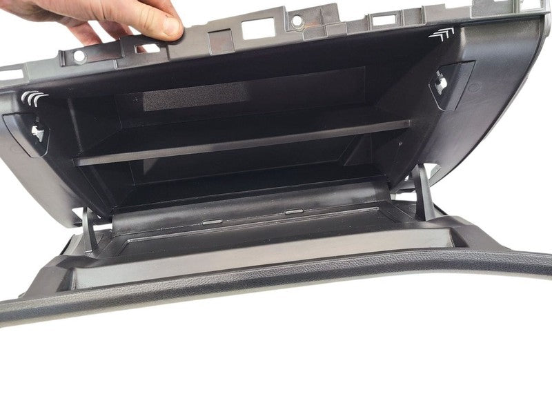 FUSION    2019 Glove Box 636113