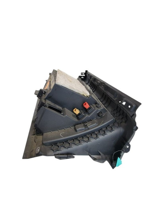 PASSAT    2013 Glove Box 666873
