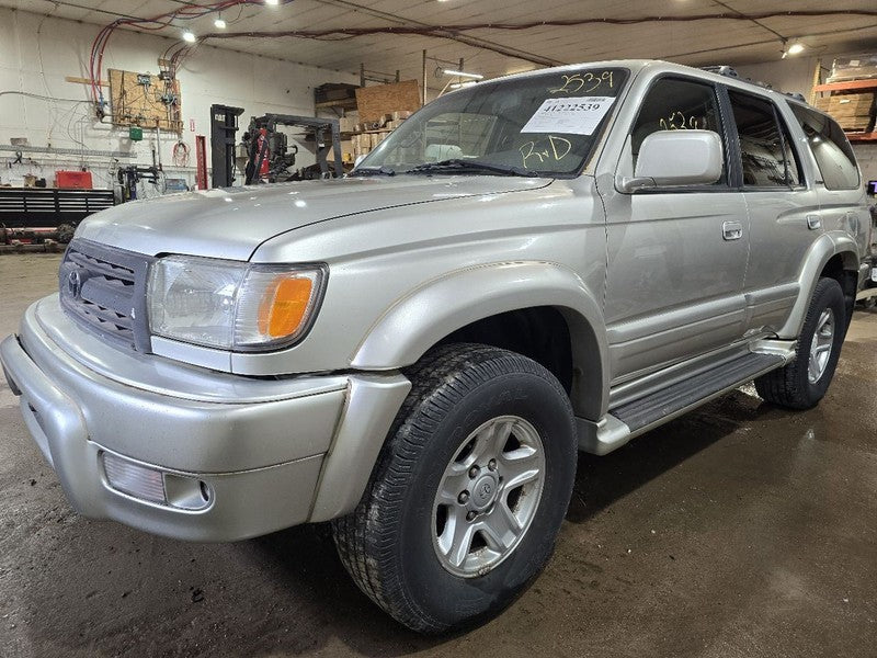 4 RUNNER  1999 Seat Belt Front 621837