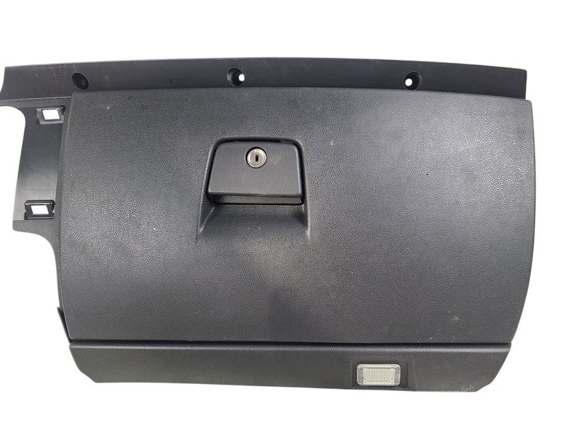 C30       2013 Glove Box 645153