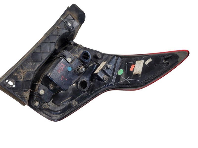 Driver Tail Light Without Police Package Clear Lens Fits 16-19 EXPLORE
