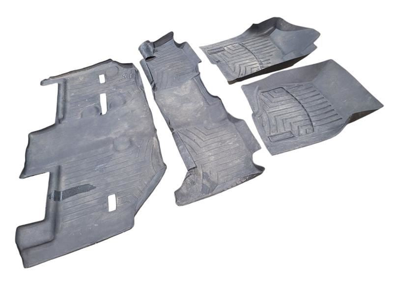 SUBURBN15 2015 Floor Mat 600838