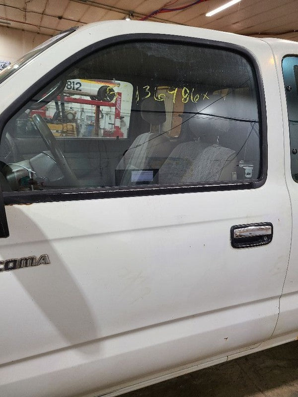 Driver Left Front Door Manual Windows Fits 95-04 TACOMA 673147