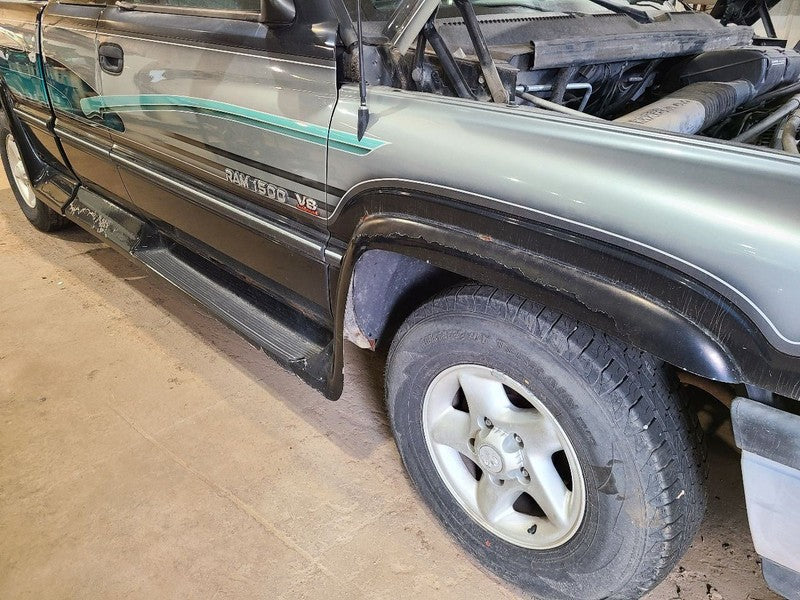 RAM1500   1996 Running Board 662835