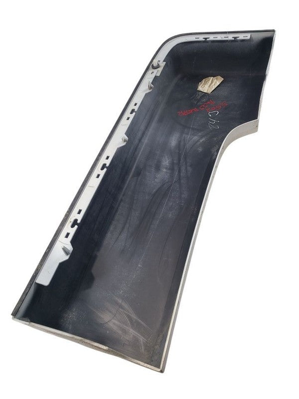H3        2006 Fender Flare/Extension 665569
