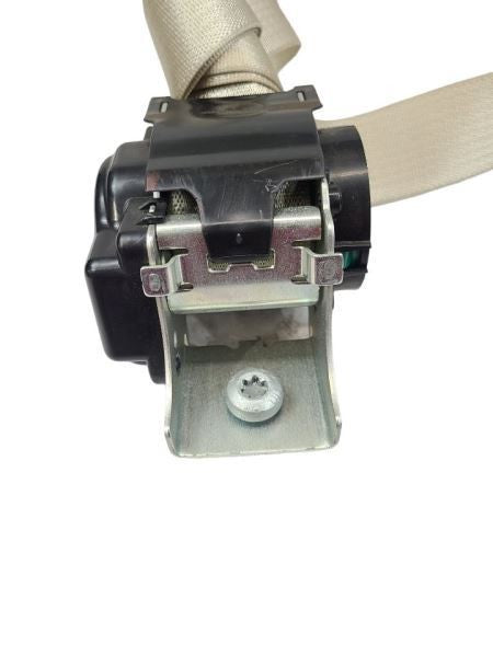 TAURUS    2015 Seat Belt Rear 585603
