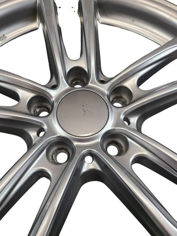 328I      2012 Wheel 603987