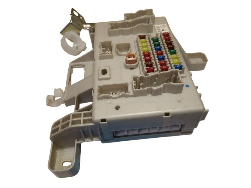 GX470     2004 Fuse Box Cabin 627532