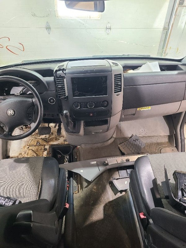 Passenger Right Fender Fits 07-09 SPRINTER 2500 651162