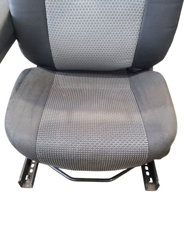 Driver Front Seat Manual Bucket Fits 10-18 MERCEDES SPRINTER 2500 6735