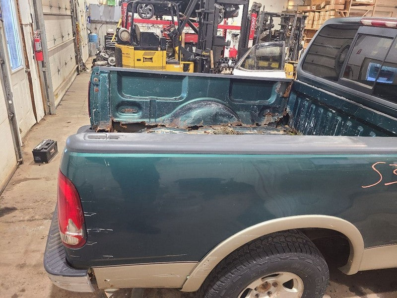 F150      1999 Front Door Trim Panel 652311