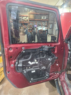 Driver Front Door VIN W 6th Digit Jk Body Full Door Fits 11-18 WRANGLE