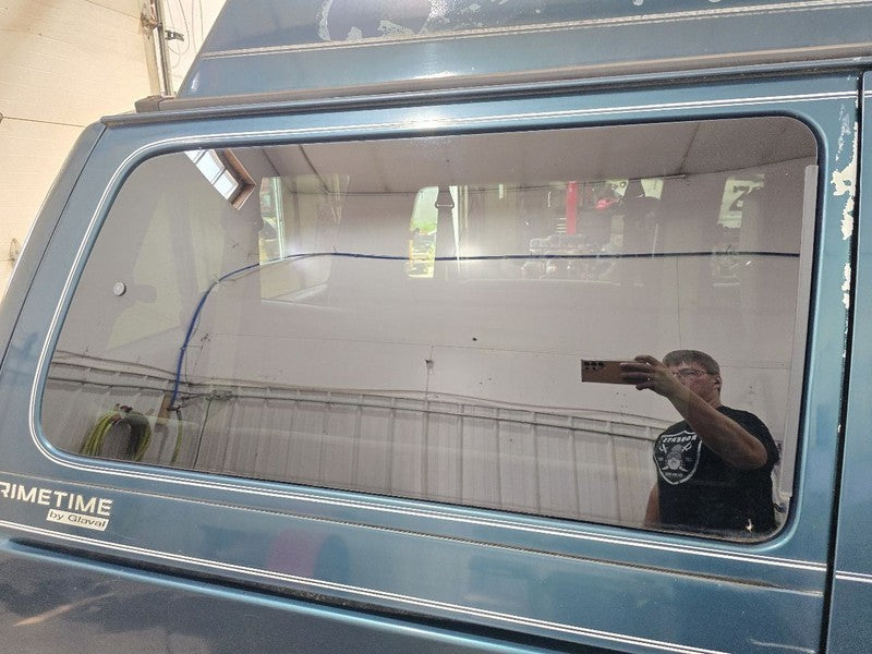 Passenger Quarter Glass Rear 119" Wb Privacy Tint Fits 91-95 CARAVAN 6