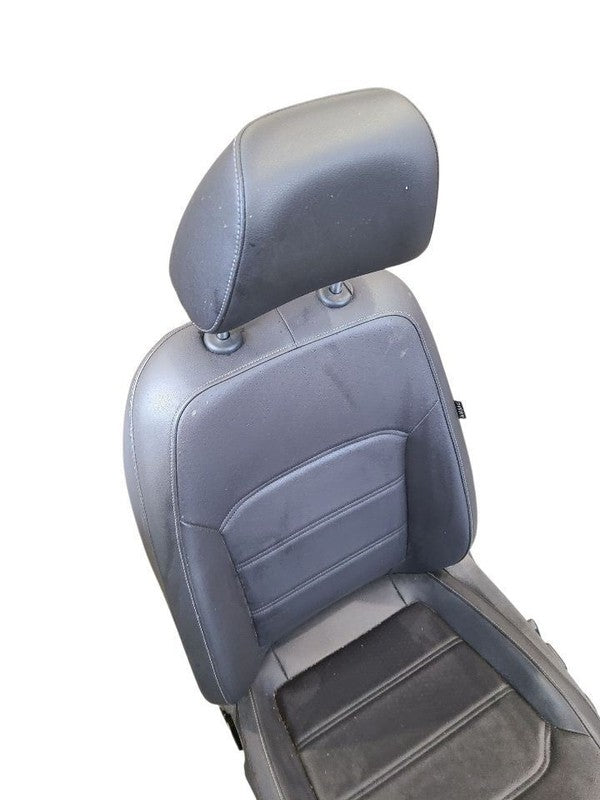 Driver Front Seat Leatherette Comfort Seats Heated Fits 22 PASSAT 6378