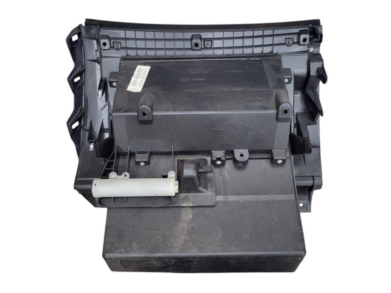 QX60      2017 Glove Box 680736