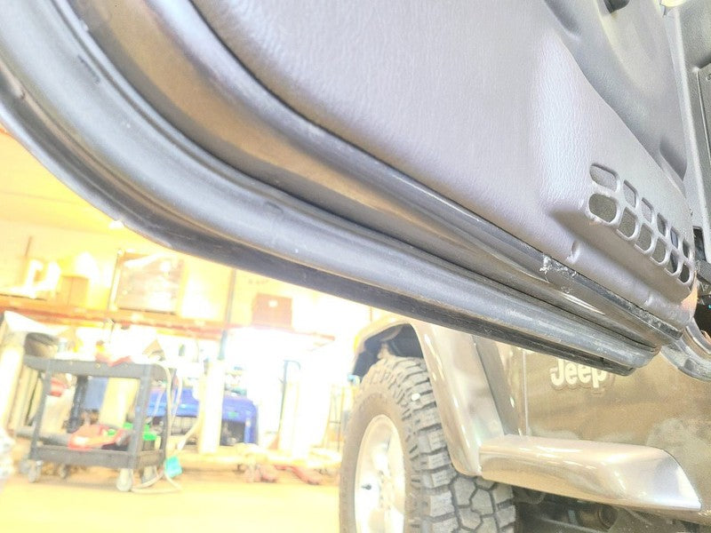 Driver Left Front Door Full Door Fits 97-06 WRANGLER 668896