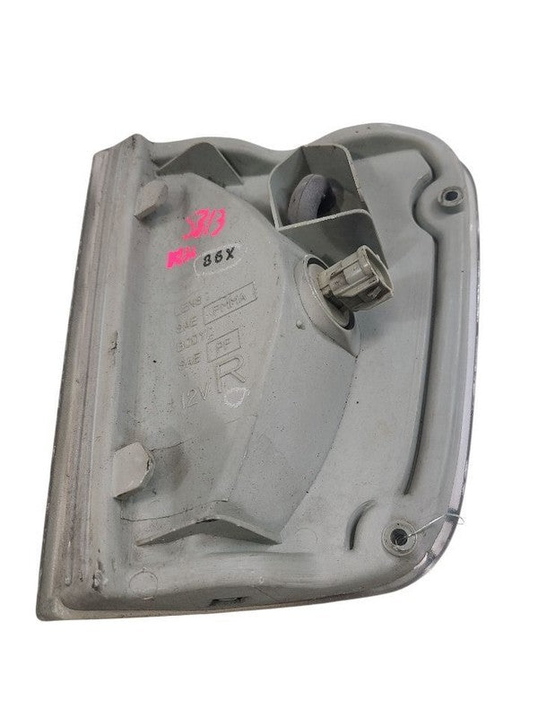 Passenger Corner/Park Light Park Lamp-turn Signal Fits 93-98 T100 6529