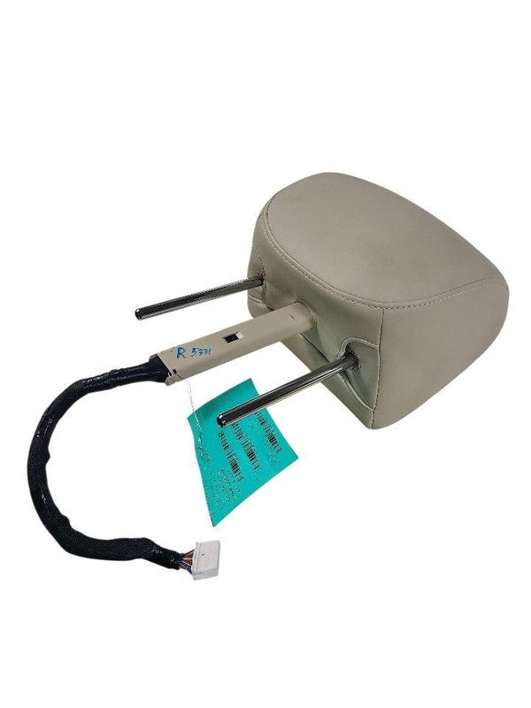 QX80      2015 Headrest 654146