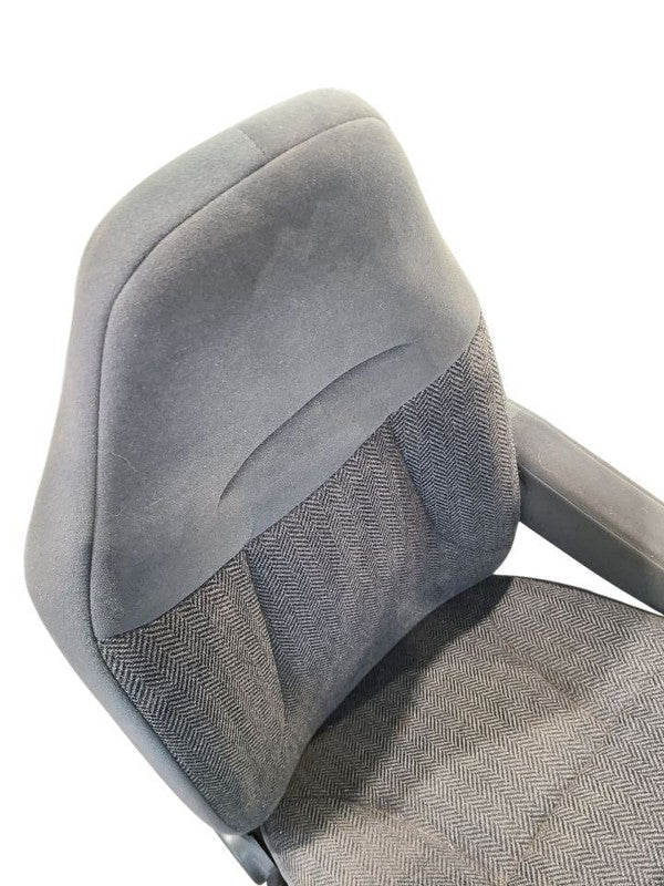 BRONCO    1992 Front Seat 648871