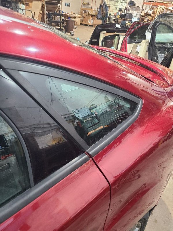 Driver Quarter Glass Sedan Black Moulding Fits 12-18 FOCUS 652136