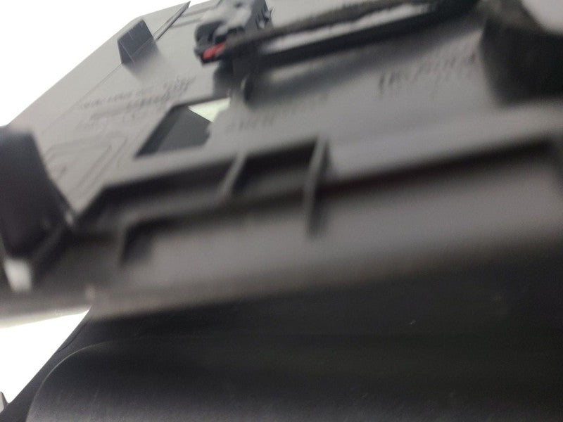 C30       2013 Glove Box 645153